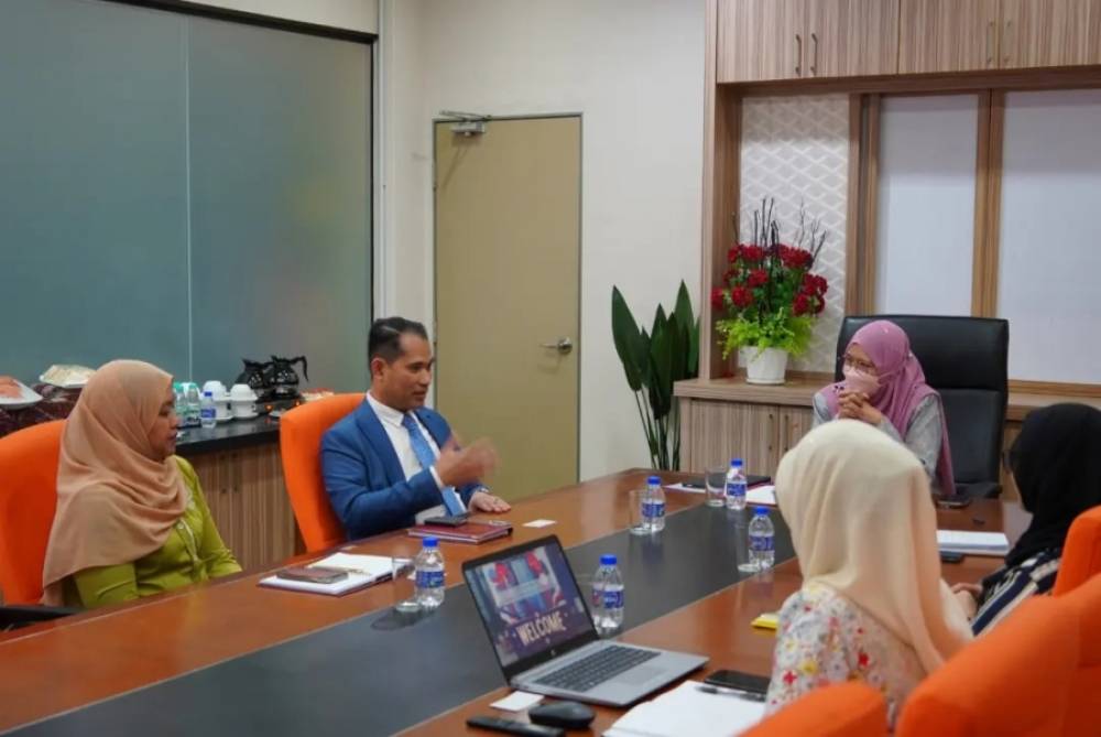 KUNJUNG HORMAT GRAND DARULMAKMUR HOTEL KE YP ADVANCED SKILLS
